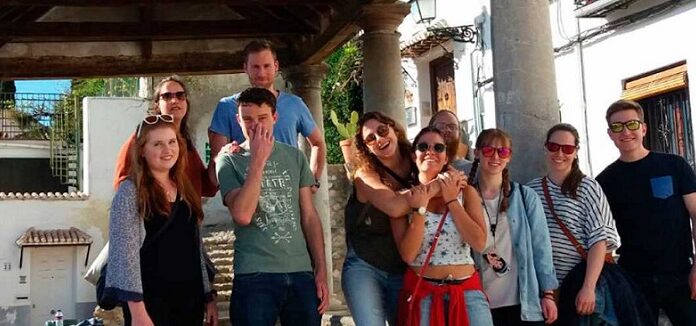 Delengua Spanish School. Intensive Spanish Language Course in Granada, Spain. Delengua Spanish School. Study Abroad in Granada Spain.